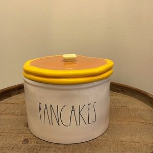 RAE DUNN Pancake Warmer with Topper Lid 🥞